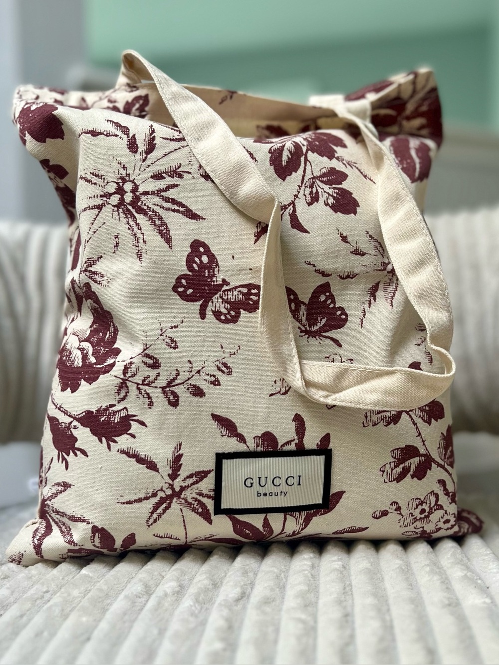Gucci Beauty Shopping Bag